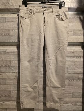 Kenzie Straight-Leg Jeans in Light Beige